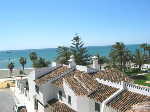 Terrasol Piramides Puerto Blanco Hotel Torre Del Mar Exterior photo